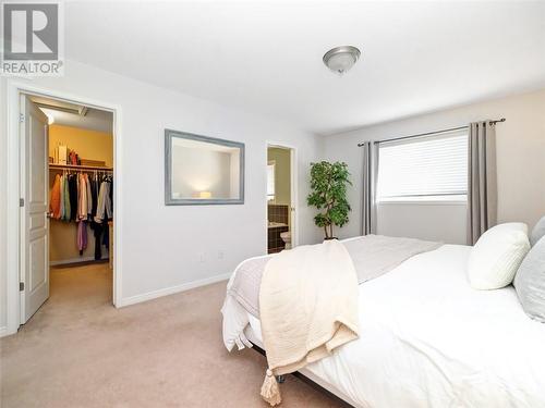 821 Percifor Way, Ottawa, ON - Indoor Photo Showing Bedroom