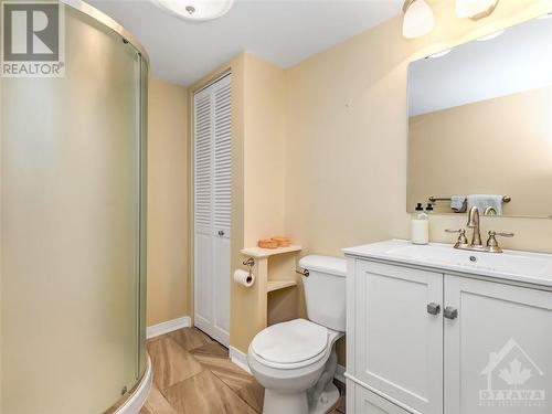 821 Percifor Way, Ottawa, ON - Indoor Photo Showing Bathroom