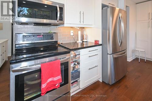 18 - 1310 Fieldlight Boulevard, Pickering, ON - Indoor Photo Showing Kitchen