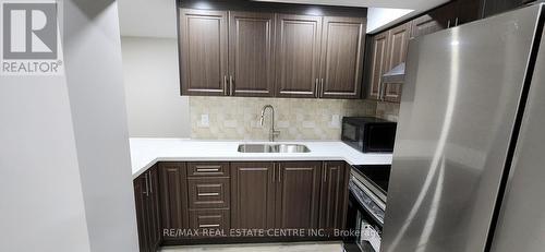 15 Dagwell Crescent, Ajax, ON - Indoor Photo Showing Kitchen