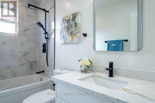 22 Reidmount Avenue, Toronto, ON - Indoor Photo Showing Bathroom