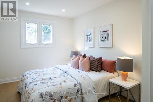 22 Reidmount Avenue, Toronto, ON - Indoor Photo Showing Bedroom