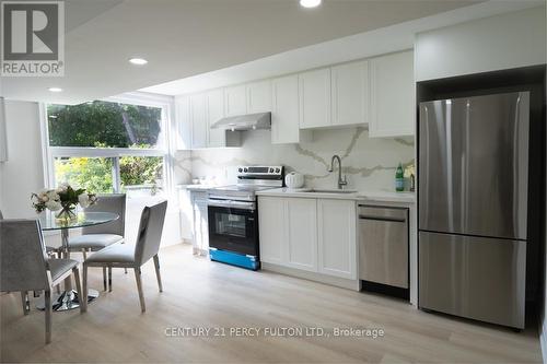 22 Reidmount Avenue, Toronto, ON - Indoor Photo Showing Kitchen With Stainless Steel Kitchen With Upgraded Kitchen