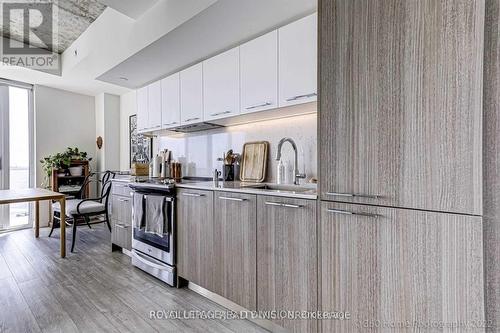 710 - 15 Baseball Place, Toronto, ON - Indoor Photo Showing Kitchen With Upgraded Kitchen