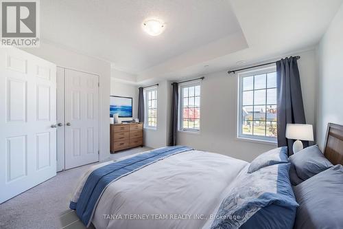 294 - 2264 Chevron Prince Path, Oshawa, ON - Indoor Photo Showing Bedroom