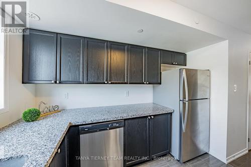 294 - 2264 Chevron Prince Path, Oshawa, ON - Indoor Photo Showing Kitchen