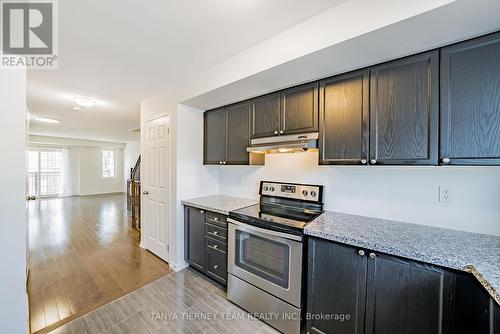 294 - 2264 Chevron Prince Path, Oshawa, ON - Indoor Photo Showing Kitchen