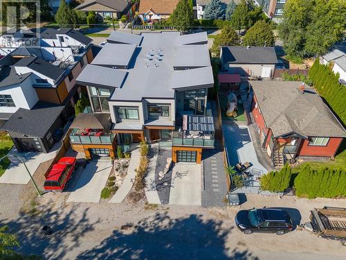 1038 Wilson Avenue, Kelowna, BC - Outdoor