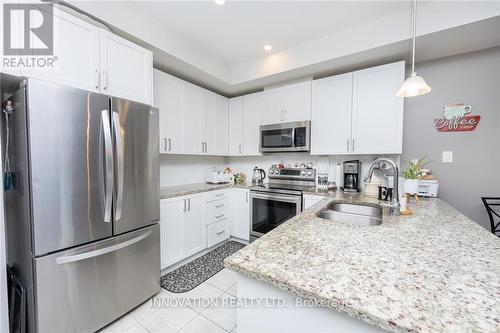 243 Tim Sheehan Place, Ottawa, ON - Indoor Photo Showing Kitchen With Double Sink With Upgraded Kitchen