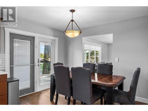 841 Gleneagles Drive, Kamloops, BC - Indoor Photo Showing Dining Room