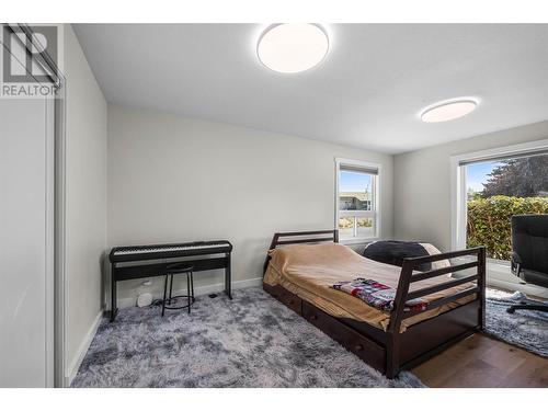 841 Gleneagles Drive, Kamloops, BC - Indoor Photo Showing Bedroom