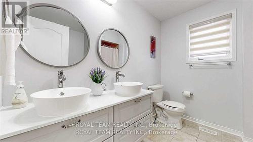 139 Russel Drive W, Bradford West Gwillimbury, ON - Indoor Photo Showing Bathroom