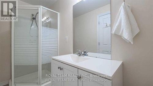 139 Russel Drive W, Bradford West Gwillimbury, ON -  Photo Showing Bathroom