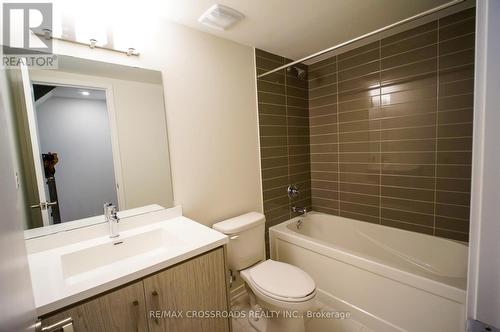 348 - 100 Honeycrisp Boulevard, Vaughan, ON - Indoor Photo Showing Bathroom