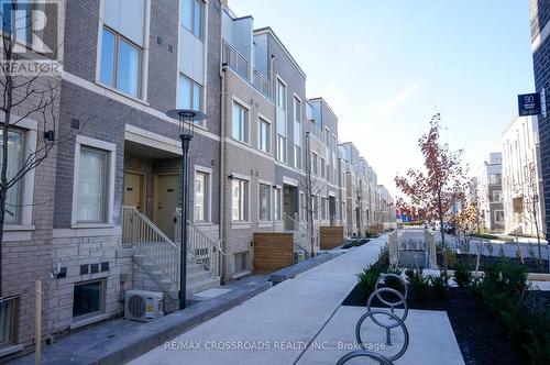 348 - 100 Honeycrisp Boulevard, Vaughan, ON - Outdoor