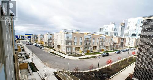 348 - 100 Honeycrisp Boulevard, Vaughan, ON - Outdoor