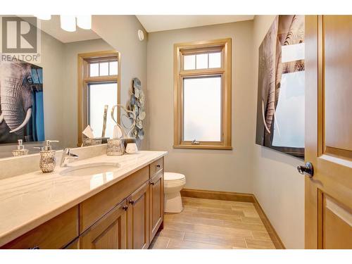 616 Hart Place, Vernon, BC - Indoor Photo Showing Bathroom