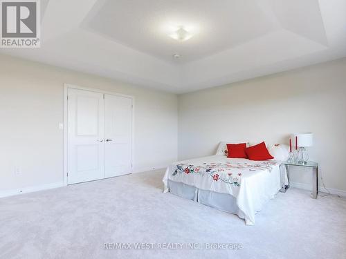 31 John Dallimore Drive, Georgina, ON - Indoor Photo Showing Bedroom