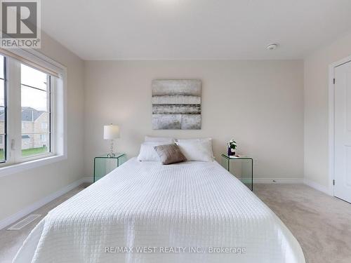 31 John Dallimore Drive, Georgina, ON - Indoor Photo Showing Bedroom