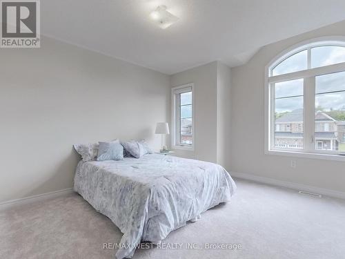 31 John Dallimore Drive, Georgina, ON - Indoor Photo Showing Bedroom