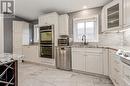 429 Scott Drive, Orangeville, ON  - Indoor Photo Showing Kitchen With Upgraded Kitchen 