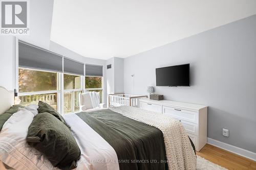 214 - 2267 Lake Shore Boulevard W, Toronto, ON - Indoor Photo Showing Bedroom