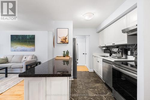 214 - 2267 Lake Shore Boulevard W, Toronto, ON - Indoor Photo Showing Kitchen