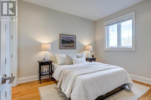 1088 Gardner Avenue, Mississauga, ON - Indoor Photo Showing Bedroom