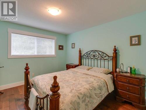 3233 Butler Rd, Powell River, BC - Indoor Photo Showing Bedroom