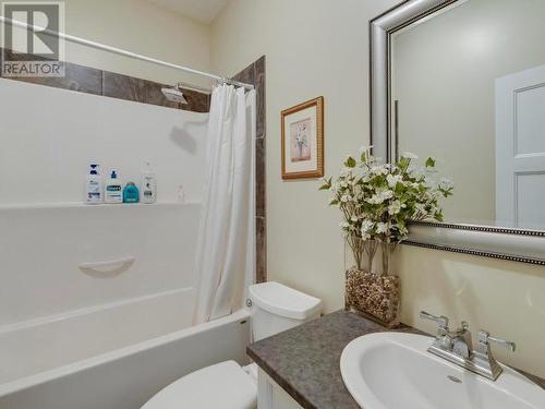 3233 Butler Rd, Powell River, BC - Indoor Photo Showing Bathroom