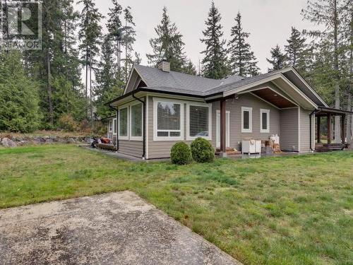 3233 Butler Rd, Powell River, BC - Outdoor