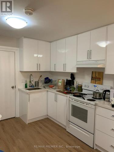 C - 835 Bloor Street, Toronto, ON - Indoor Photo Showing Kitchen