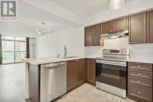 1122 - 109 Front Street E, Toronto, ON - Indoor Photo Showing Kitchen With Double Sink