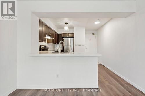 1122 - 109 Front Street E, Toronto, ON - Indoor Photo Showing Kitchen