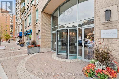 1122 - 109 Front Street E, Toronto, ON - Outdoor