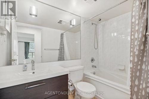 1122 - 109 Front Street E, Toronto, ON - Indoor Photo Showing Bathroom