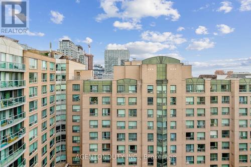 1122 - 109 Front Street E, Toronto, ON - Outdoor With Facade