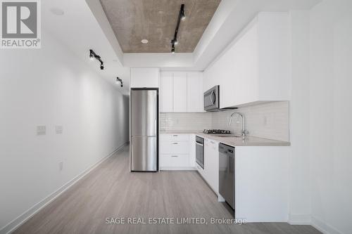 615 - 195 Mccaul Street, Toronto, ON - Indoor Photo Showing Kitchen With Stainless Steel Kitchen