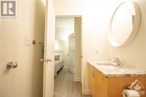 180 York Street Unit#208, Ottawa, ON - Indoor Photo Showing Bathroom