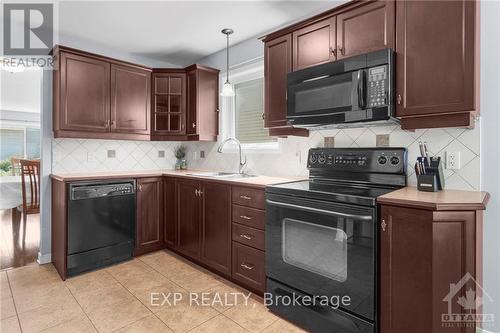 114 Echowoods Avenue, Ottawa, ON - Indoor Photo Showing Kitchen