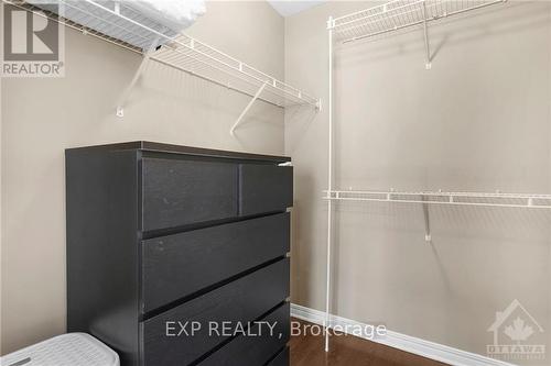 114 Echowoods Avenue, Ottawa, ON - Indoor With Storage