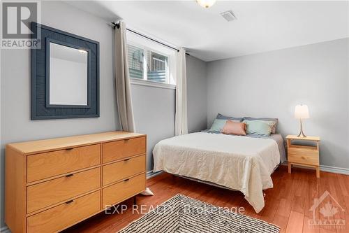 114 Echowoods Avenue, Ottawa, ON - Indoor Photo Showing Bedroom