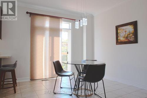 9 Lundigan Drive, Georgina, ON - Indoor Photo Showing Dining Room