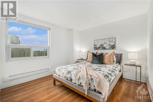 1380 Prince Of Wales Drive Unit#604, Ottawa, ON - Indoor Photo Showing Bedroom