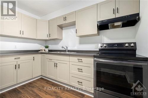 604 - 1380 Prince Of Wales Drive, Ottawa, ON - Indoor Photo Showing Kitchen