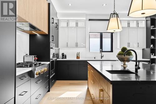 1340 Northaven Drive, Mississauga, ON - Indoor Photo Showing Kitchen