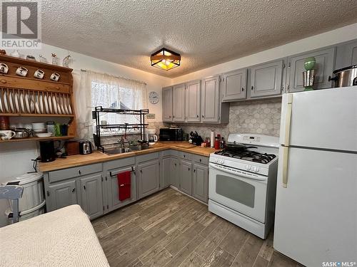 1872 St Laurent Drive, North Battleford, SK - Indoor Photo Showing Kitchen With Double Sink