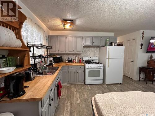 1872 St Laurent Drive, North Battleford, SK - Indoor Photo Showing Kitchen With Double Sink