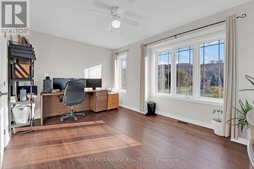 57 Willow Lane, Grimsby, ON - Indoor Photo Showing Other Room