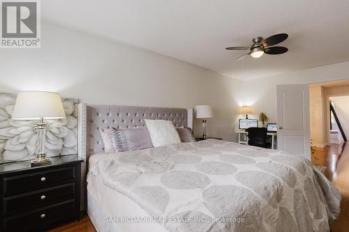 631 Madame Street, Mississauga, ON - Indoor Photo Showing Bedroom